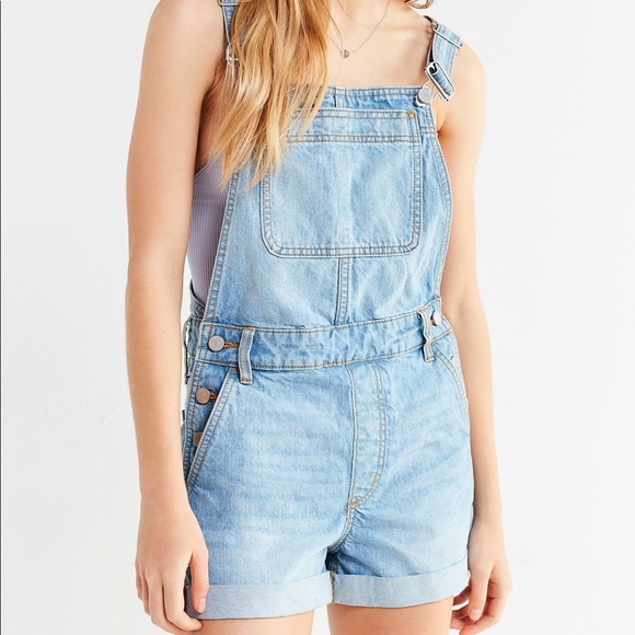 NWT UO Denim Short Overalls Worn in Riverdale Show - Picture 3 of 8